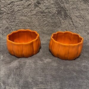 Set of 2 Pottery Barn Pumpkin Snack ORANGE bowl dishes Halloween